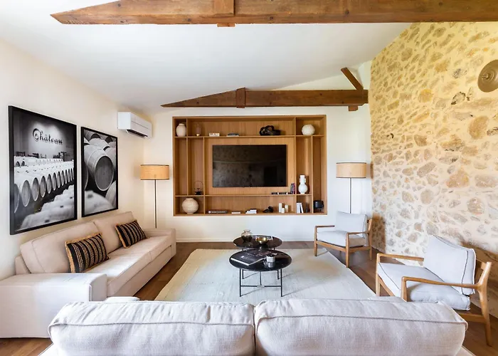 Chateau De Callac 4* Illats